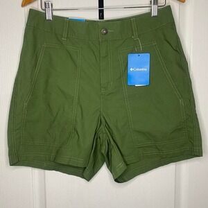 Green Columbia Sportswear Bermuda shorts‎